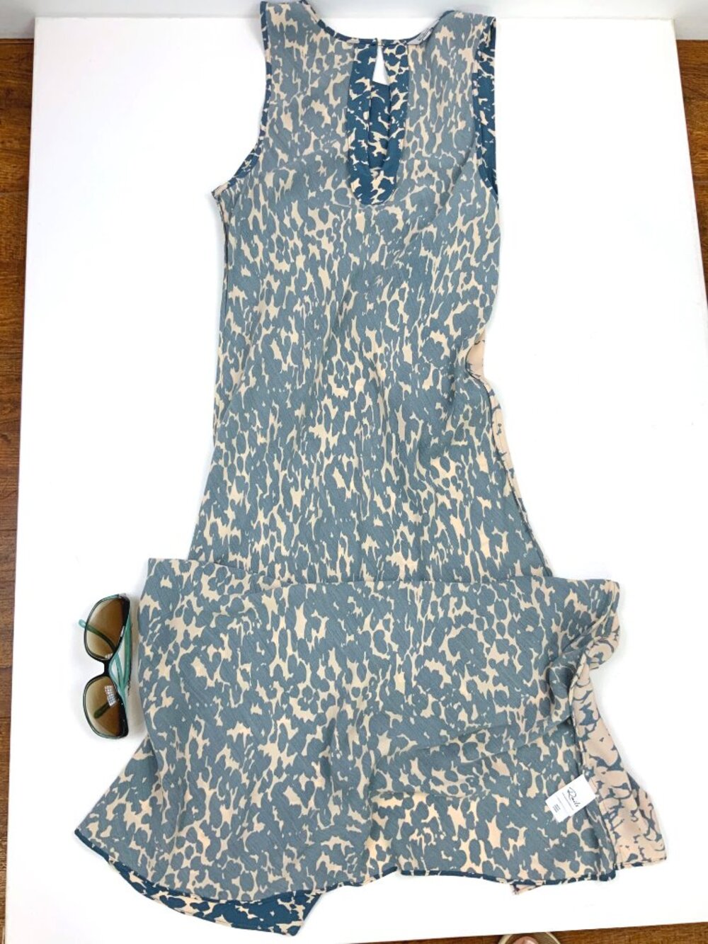 Rails Gabriella Midi Slip Style Dress Sz M - Picture 16 of 16
